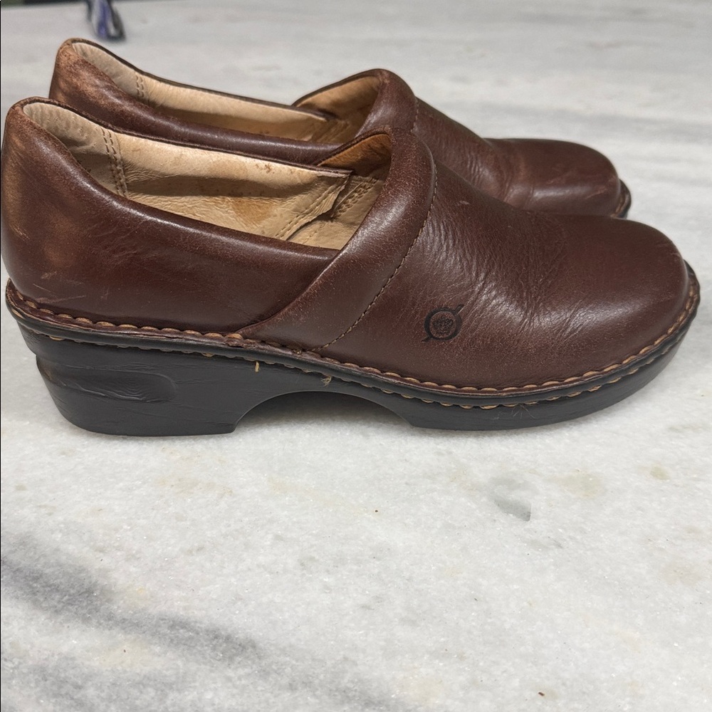 Born Clogs Womens Size 7.5 Brown Leather Slip On Toby W21054 Comfort Shoes
